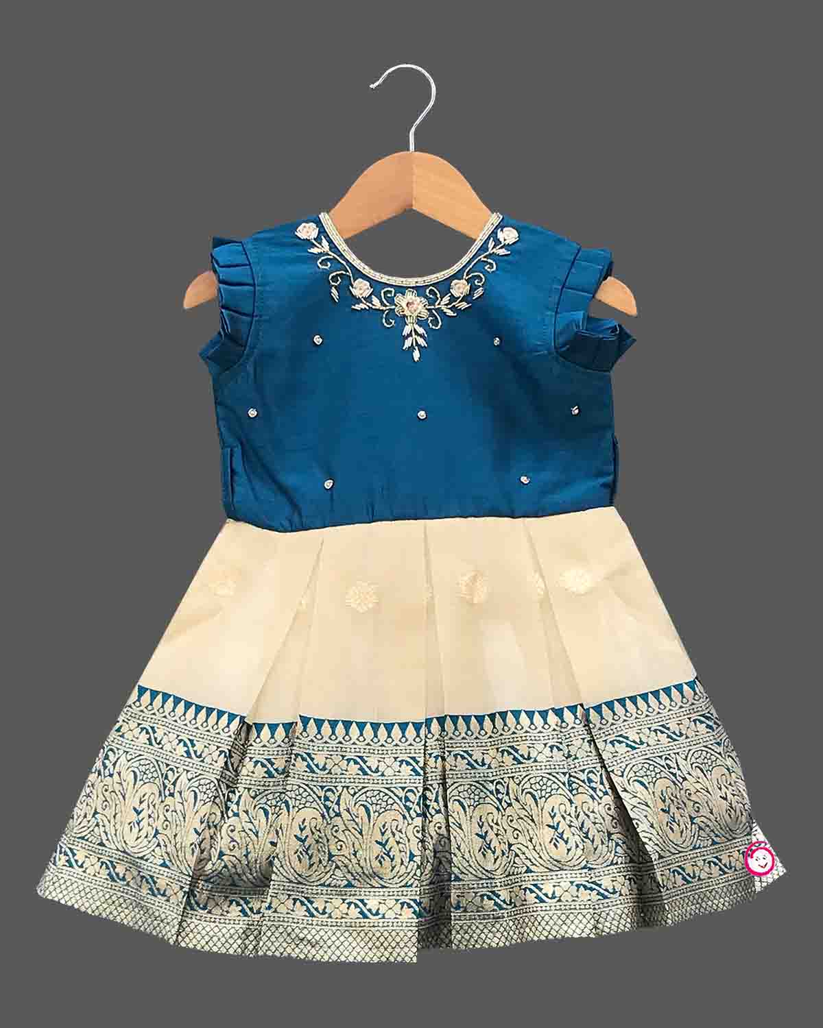 ethnic kidswear