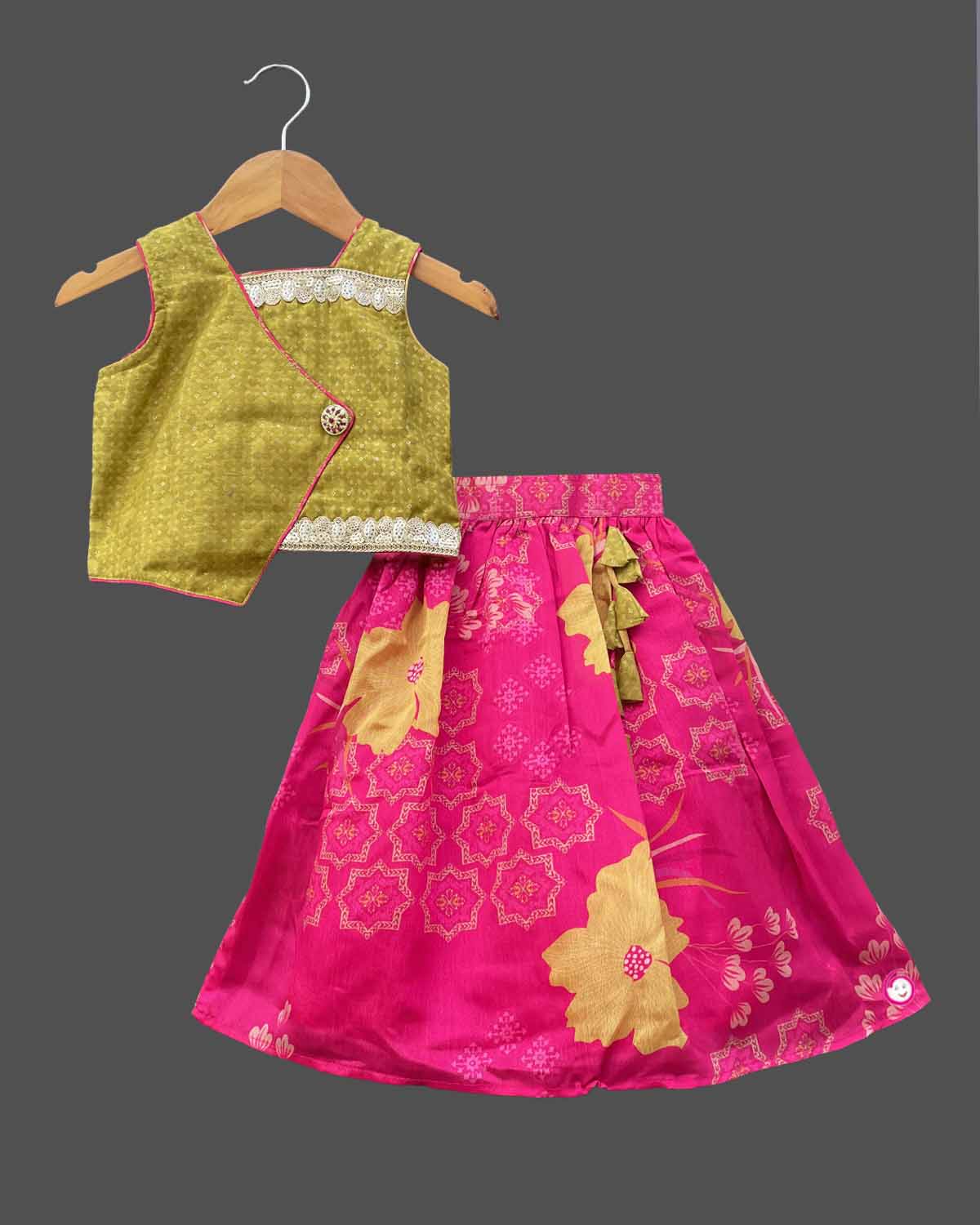 Girls different designs of choli - Mehandi green