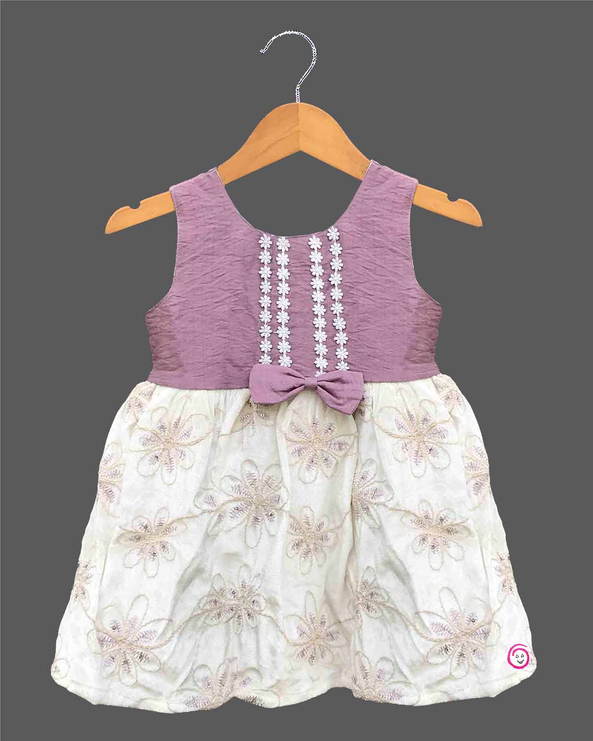 Young princess sleeveless sequined floral embroidered party frock
