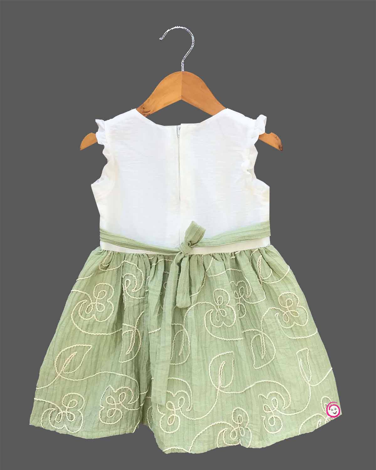 sleeveless frock