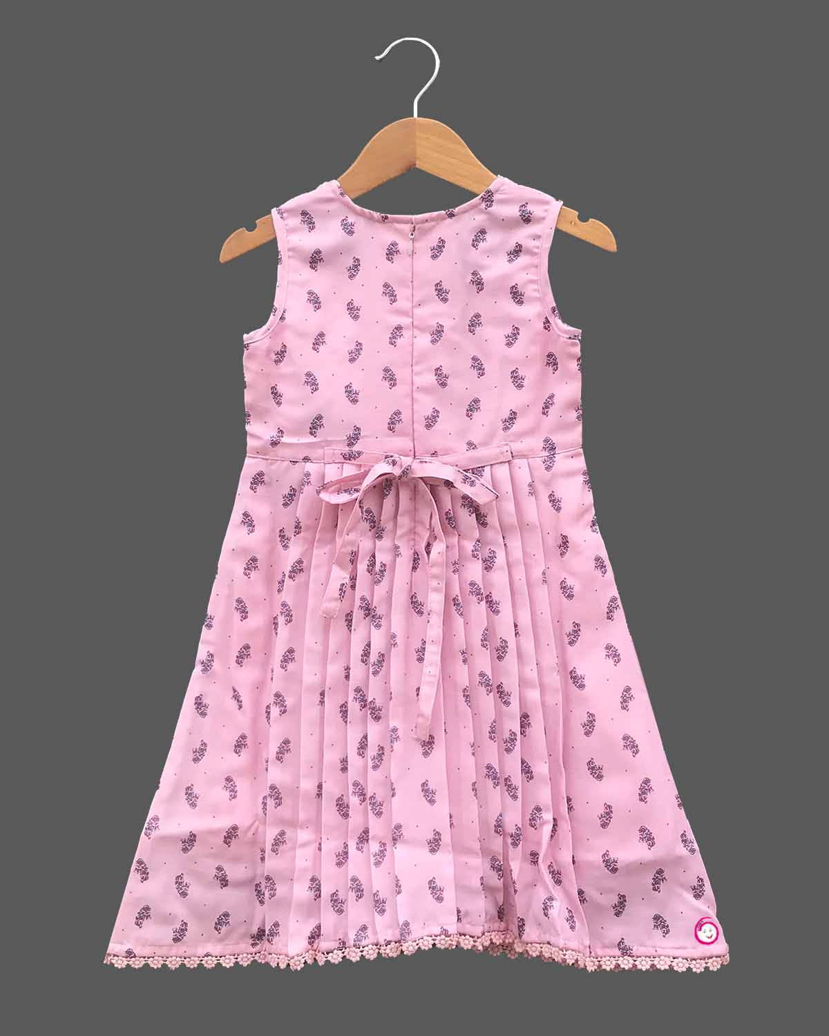 Girls sleeveless design frock - Pink