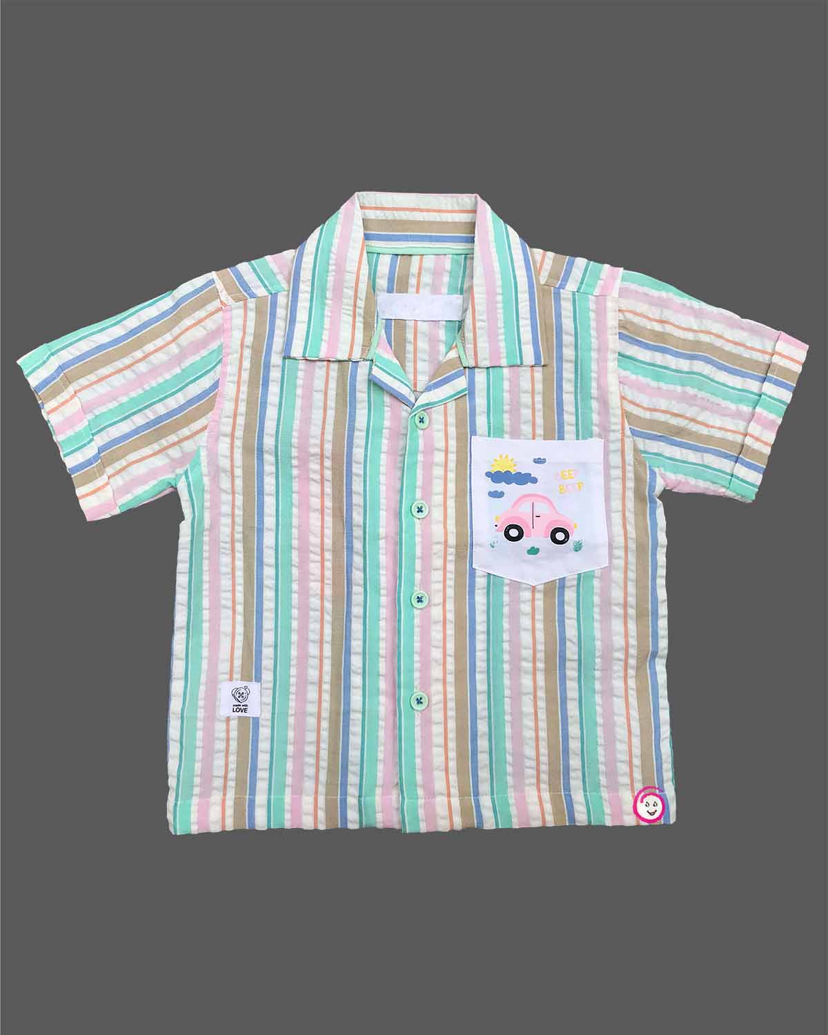 Stylish striped short sleeve shirt with embroidered car pocket and matching shorts for boys