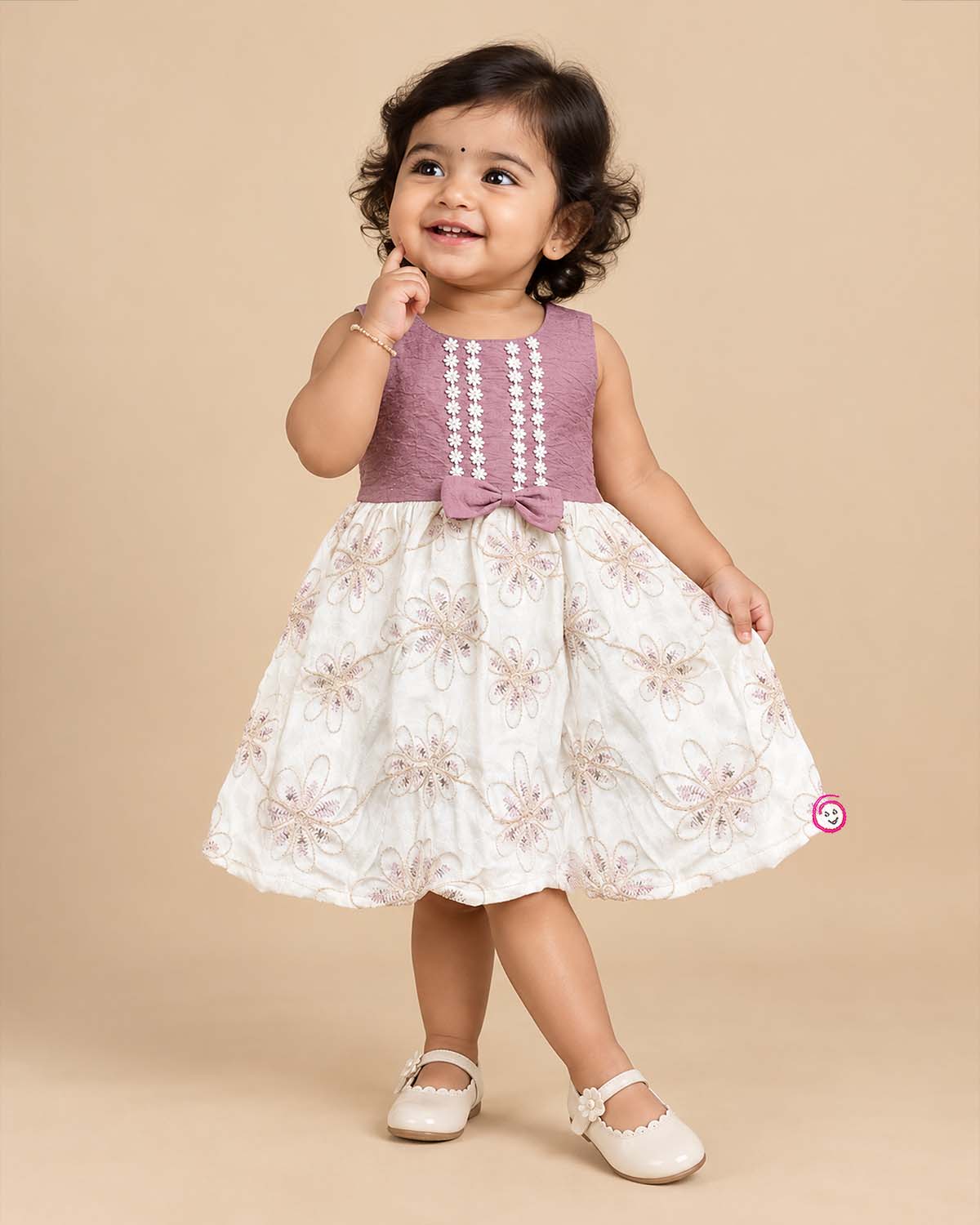 Young princess sleeveless sequined floral embroidered party frock