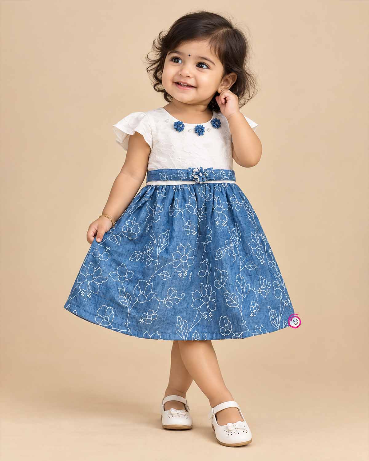 Little queen cap sleeve printed floral party frock with waist applique