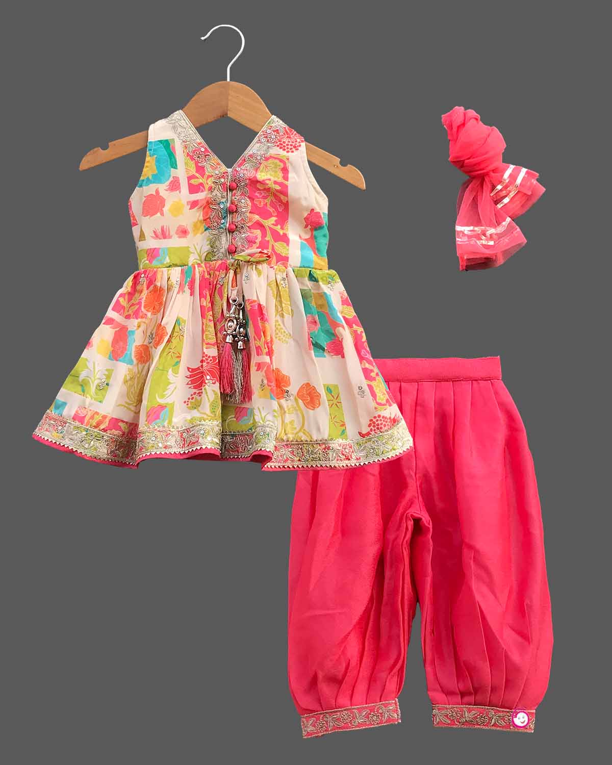 Girls aila cut design patiyala set - Cream