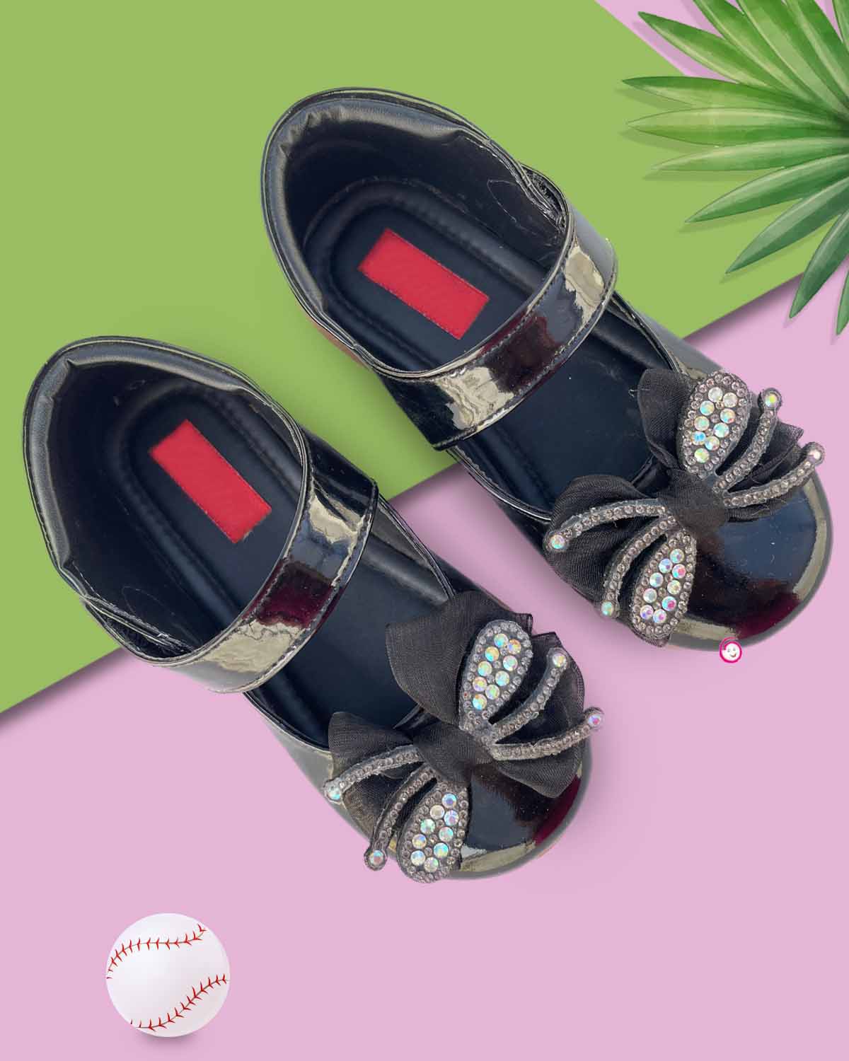 Girls bow applique with velcro closure - Black