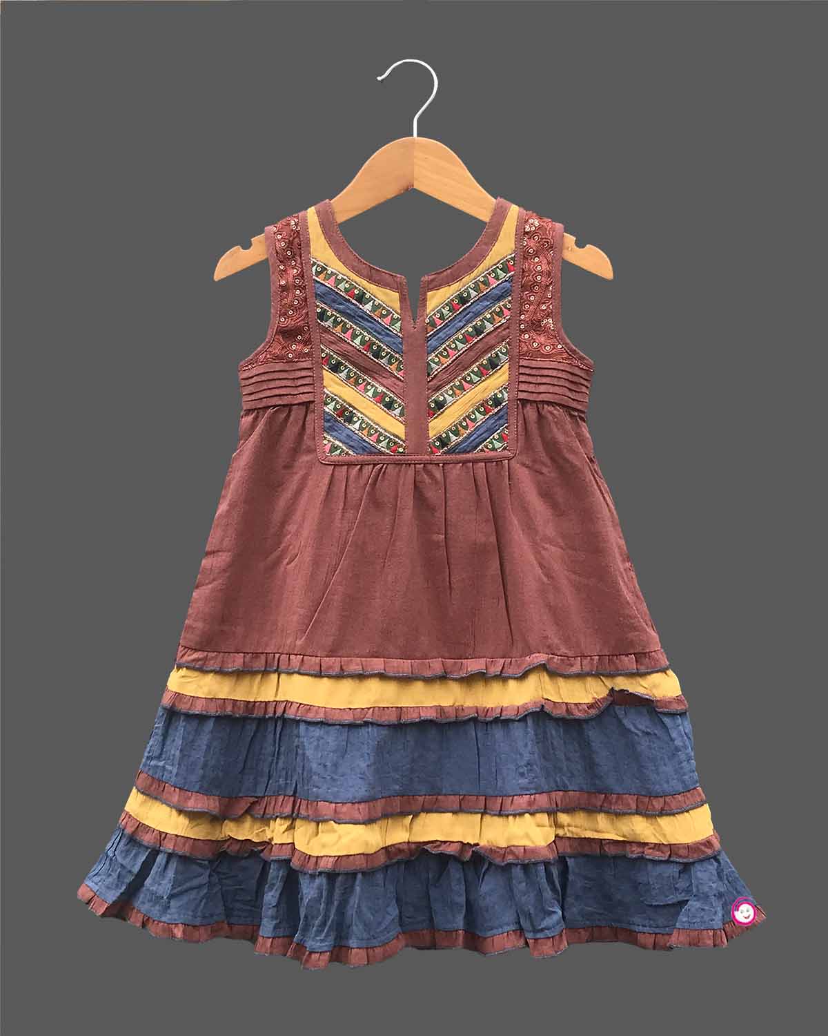 Girls sleeveless design frock - Brown
