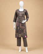Maternity block printed cotton feeding tunic set paired with matching straight pants