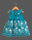 sleeveless frock
