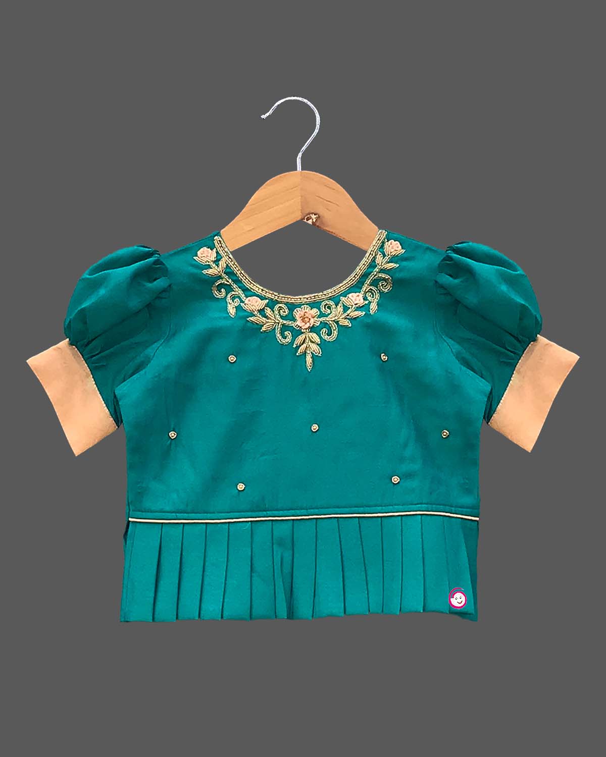  pattu lehenga ,new designs of lehenga