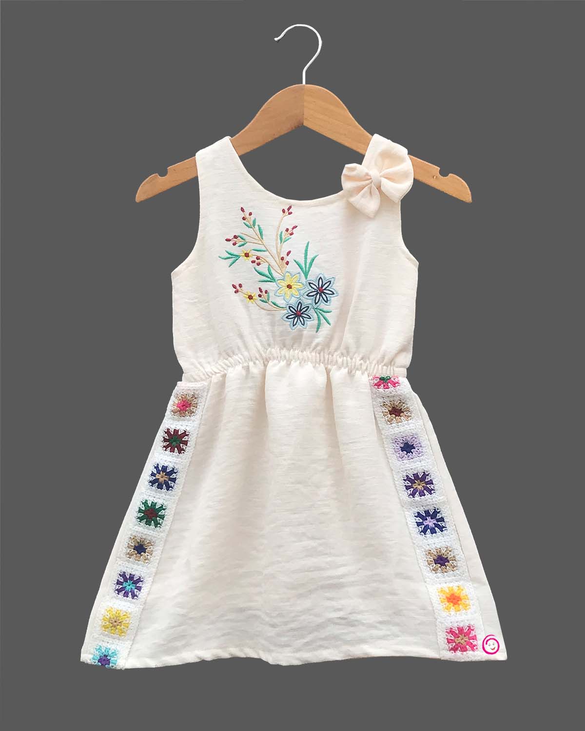 Girls elegant design western frock - Cream