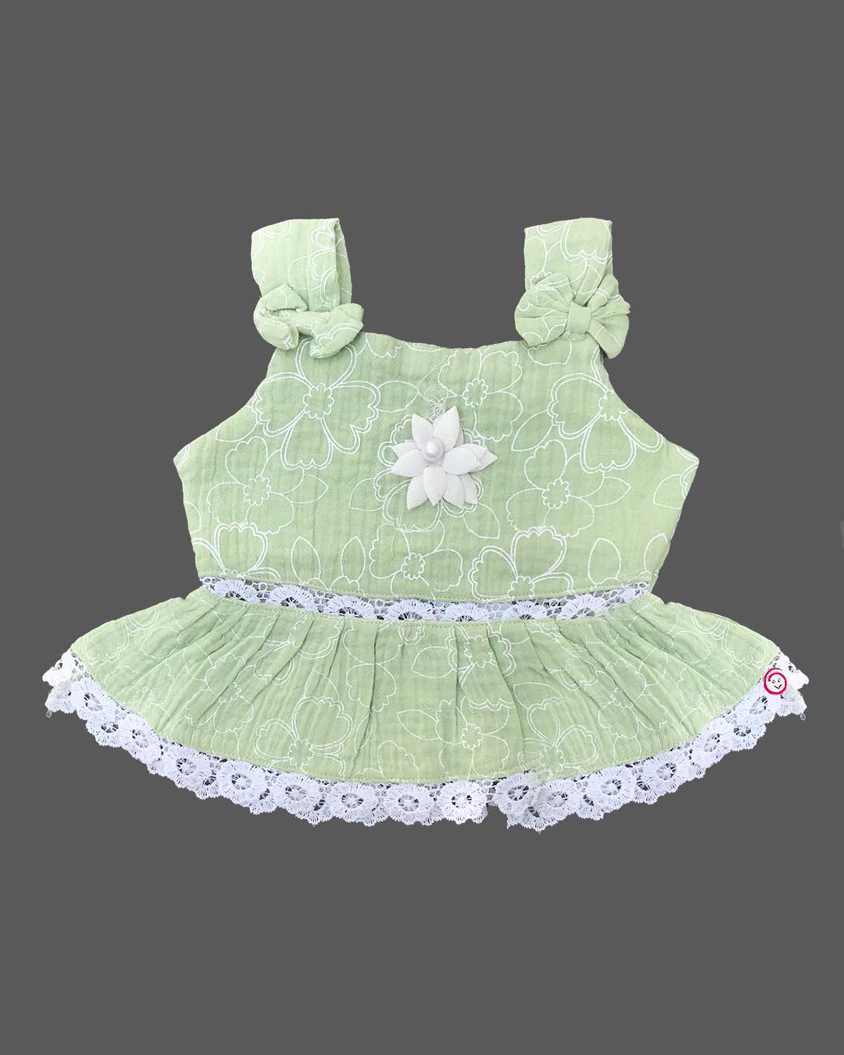 girl's top & shorts 