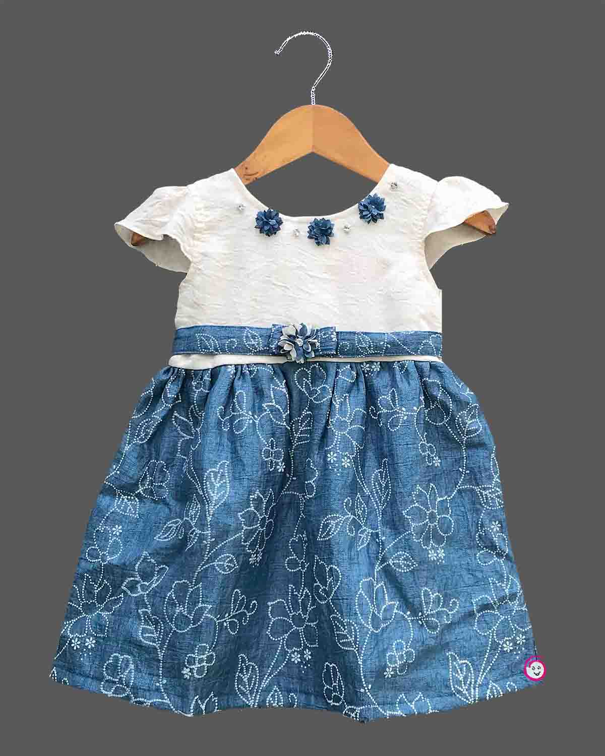 Little queen cap sleeve printed floral party frock with waist applique
