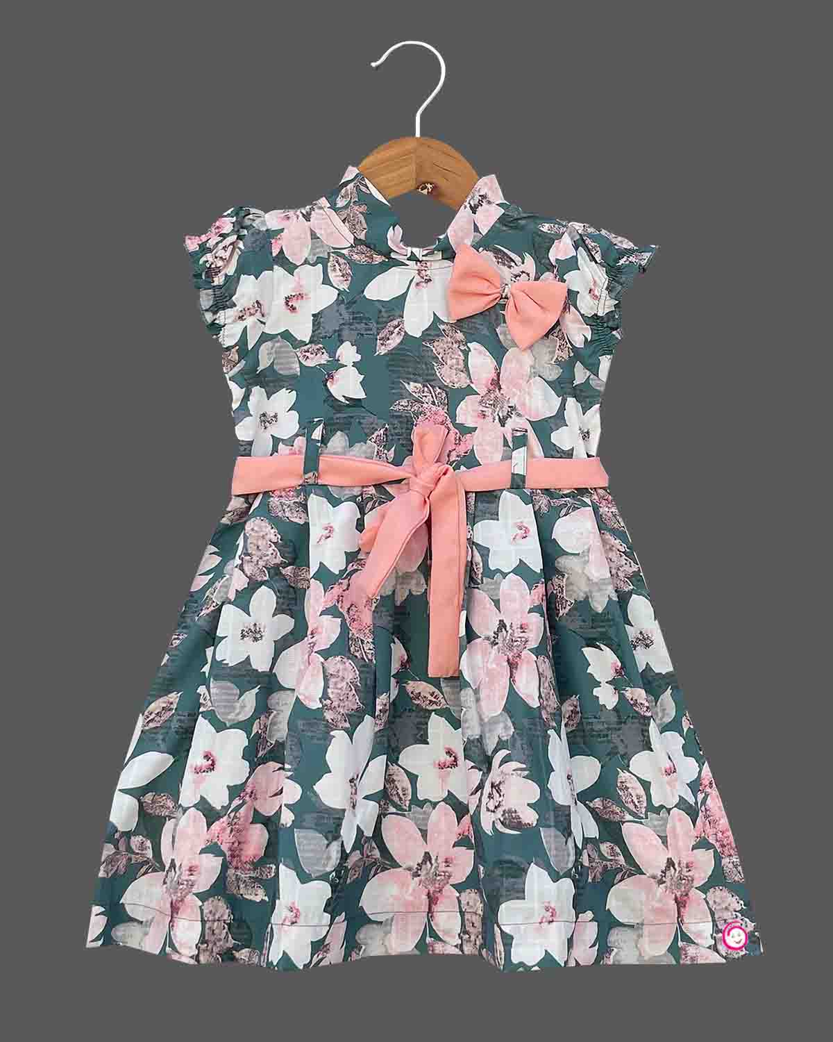 Girls floral printed sleeveless casual frock - Green