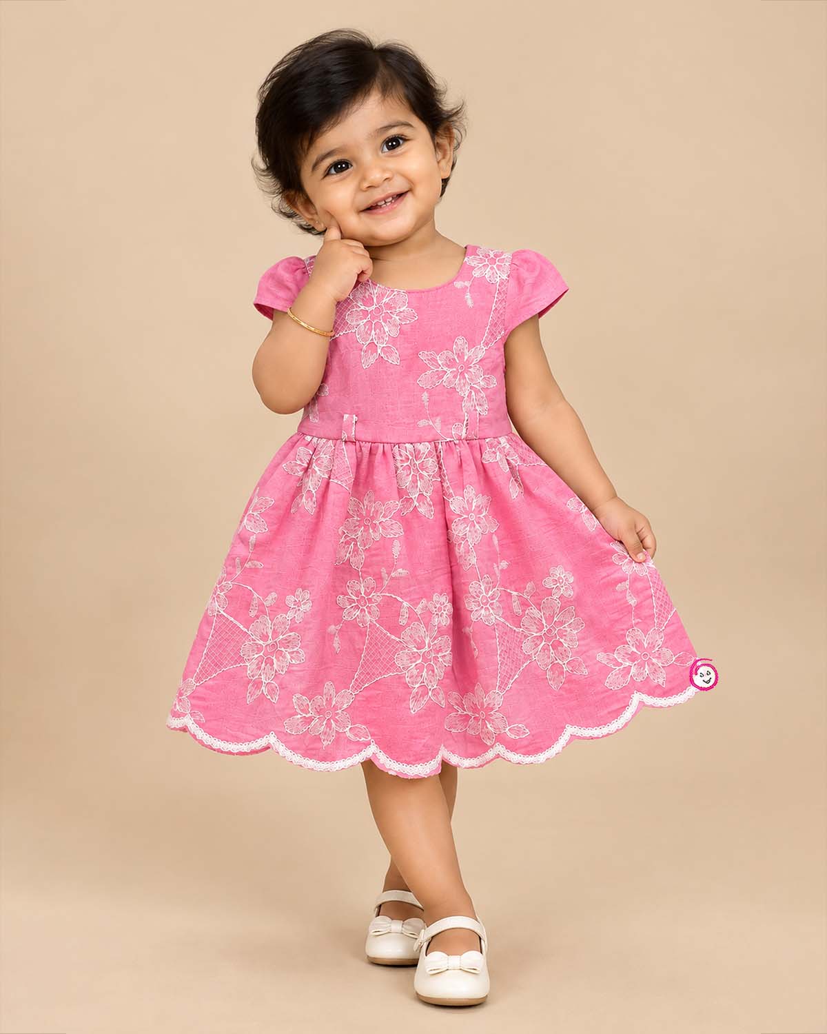 Baby girl Schiffli embroidered casual frock with cap sleeves and scalloped hem