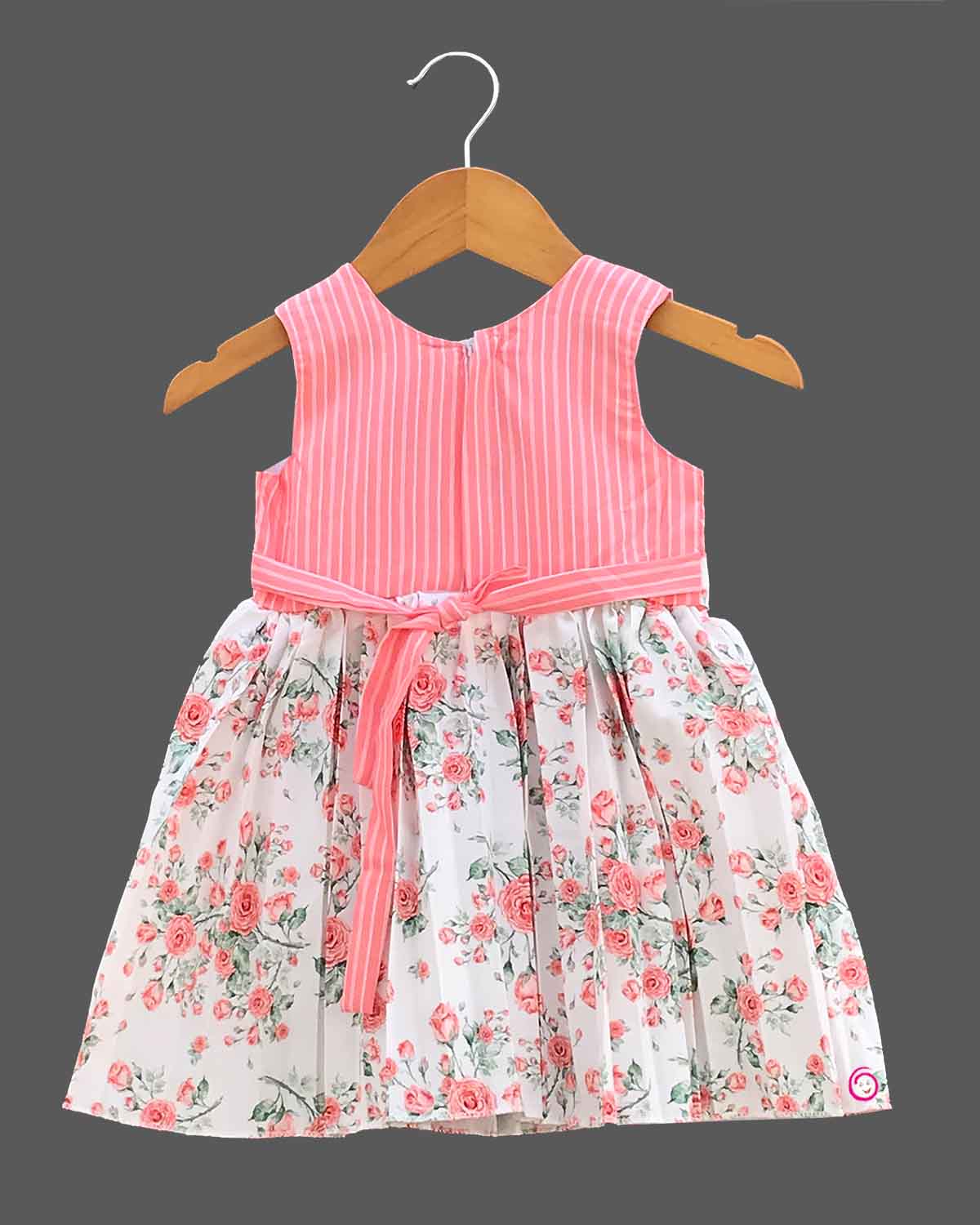 Girls floral printed casual frock - Peach