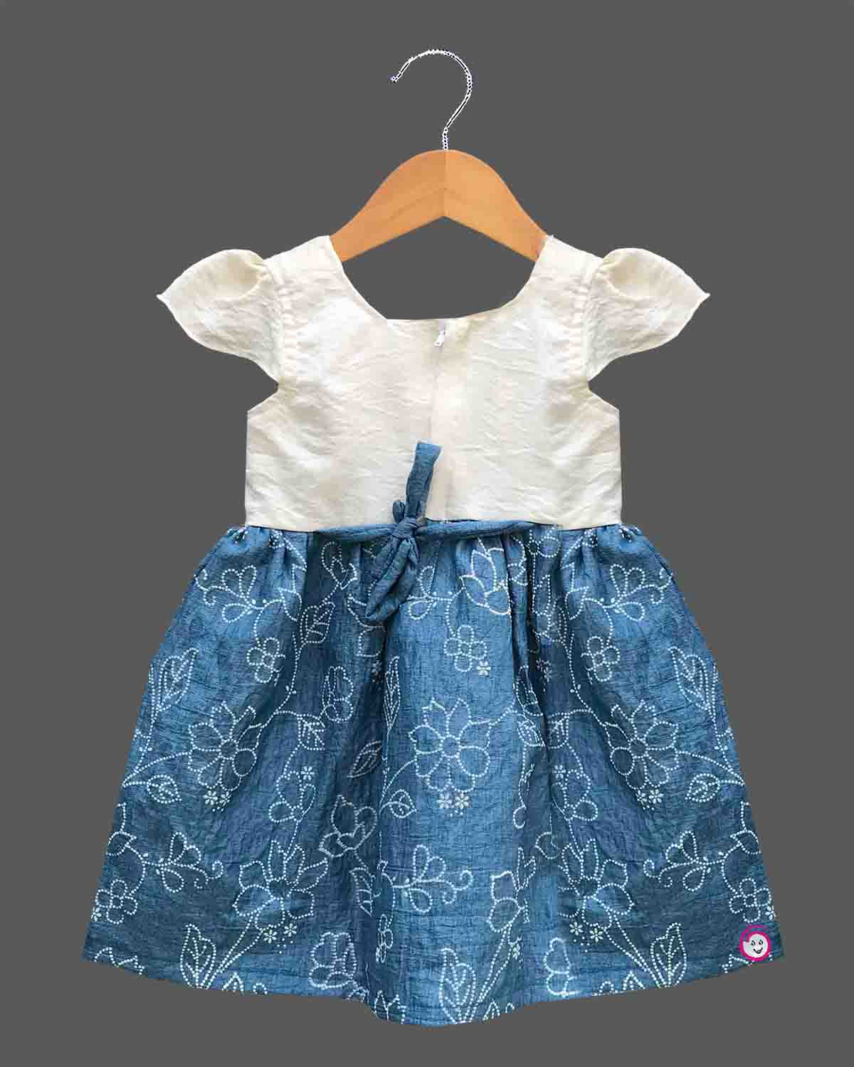 Little queen cap sleeve printed floral party frock with waist applique