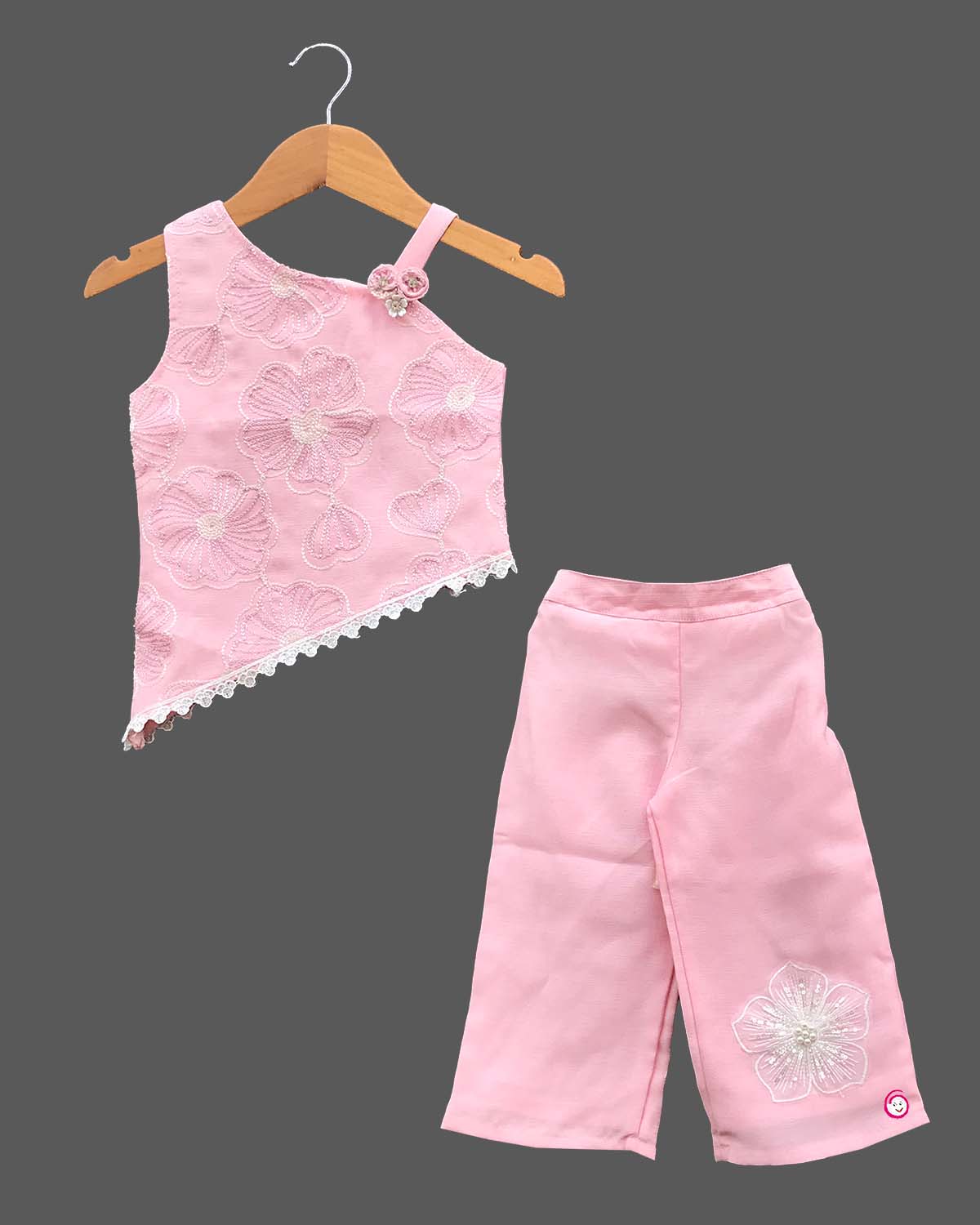 tops on palazzo pant