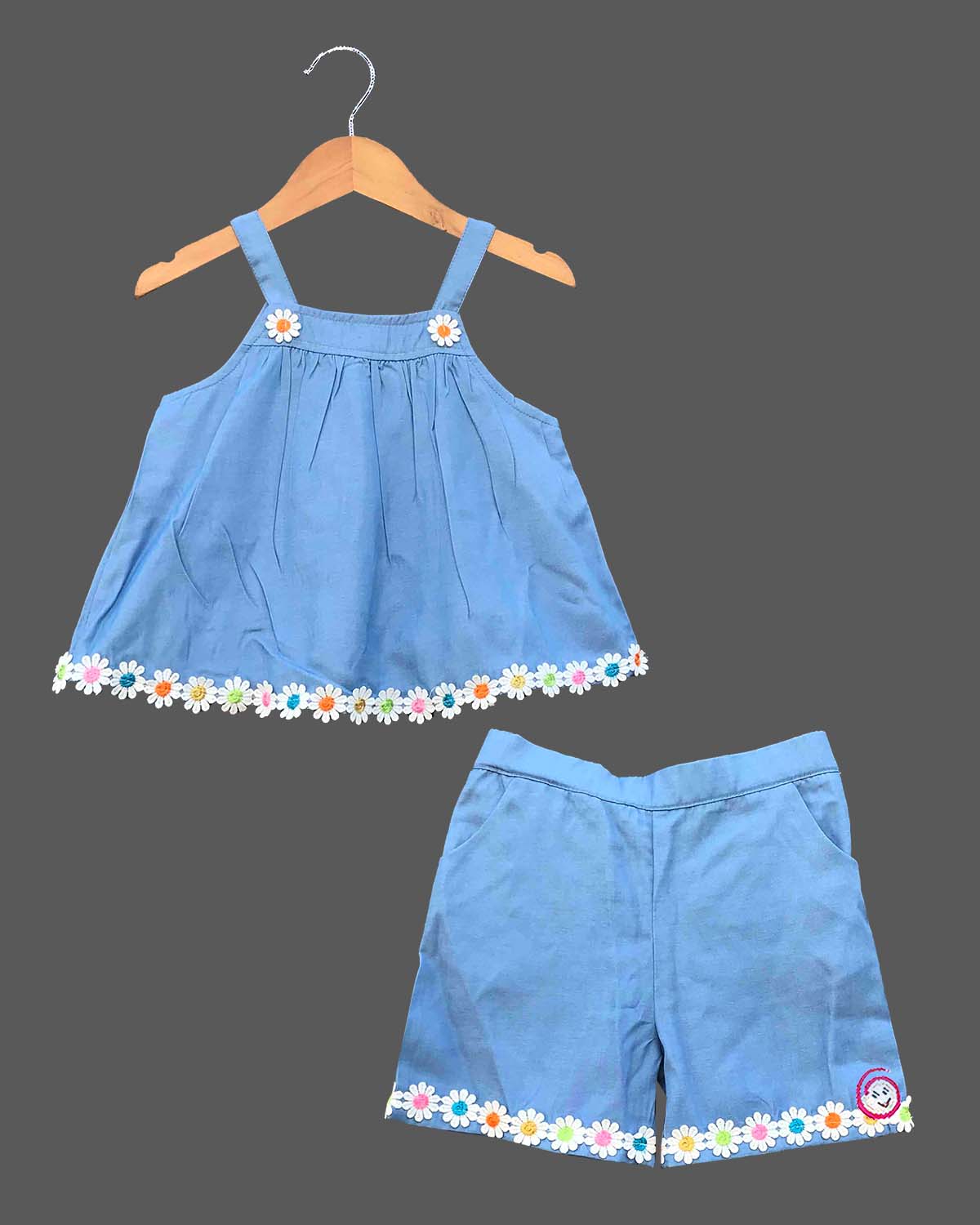 girls top & shorts 