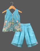 tops on palazzo pants