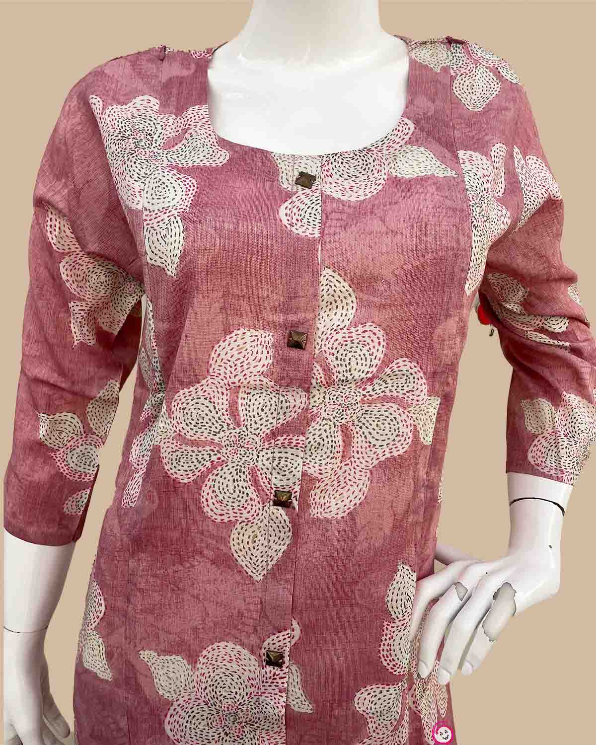 Maternity floral printed cotton feeding kurta set paired with printed straight pants