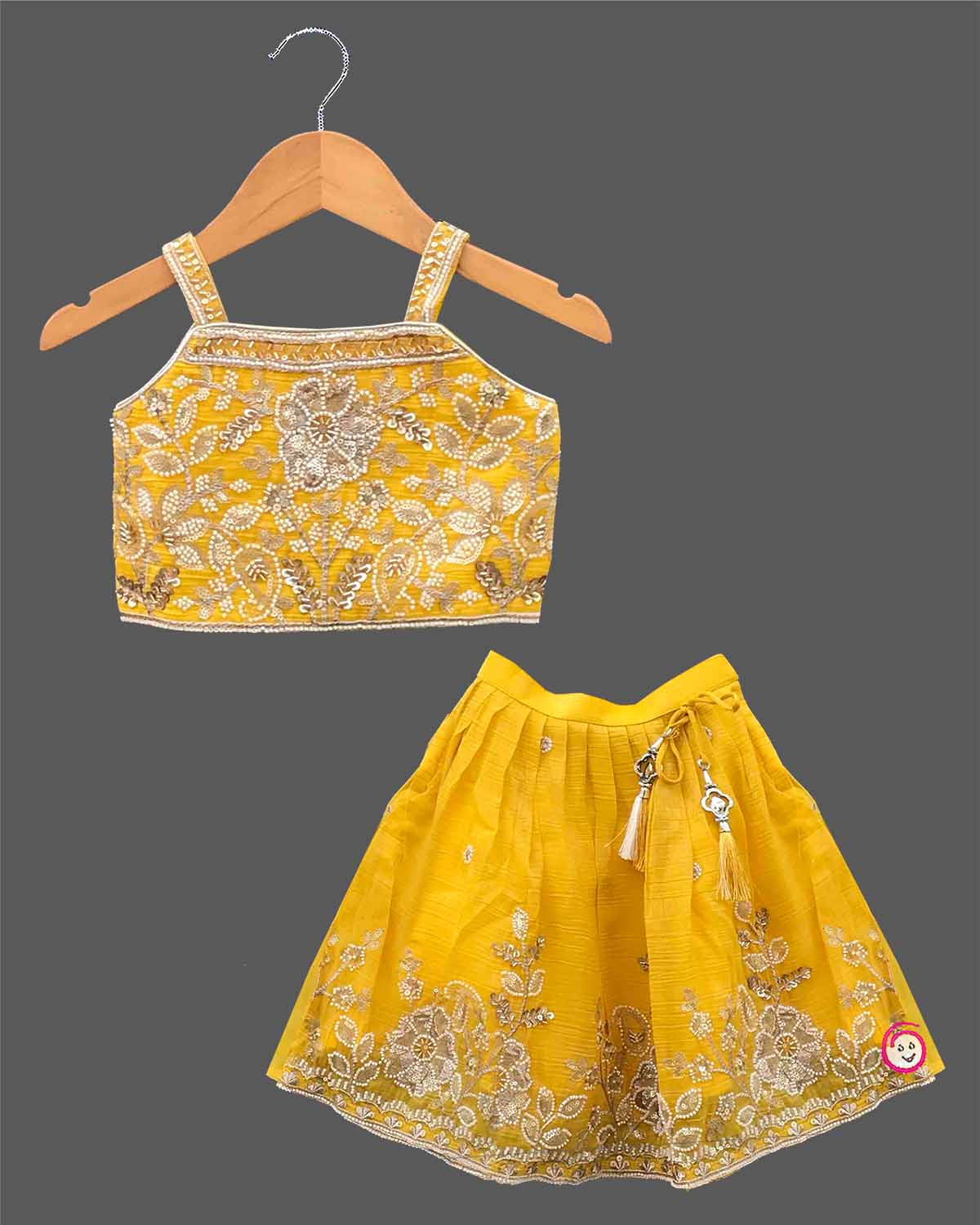 Infant girls sequin embroidered sleeveless choli blouse flared lehenga skirt set with net dupatta