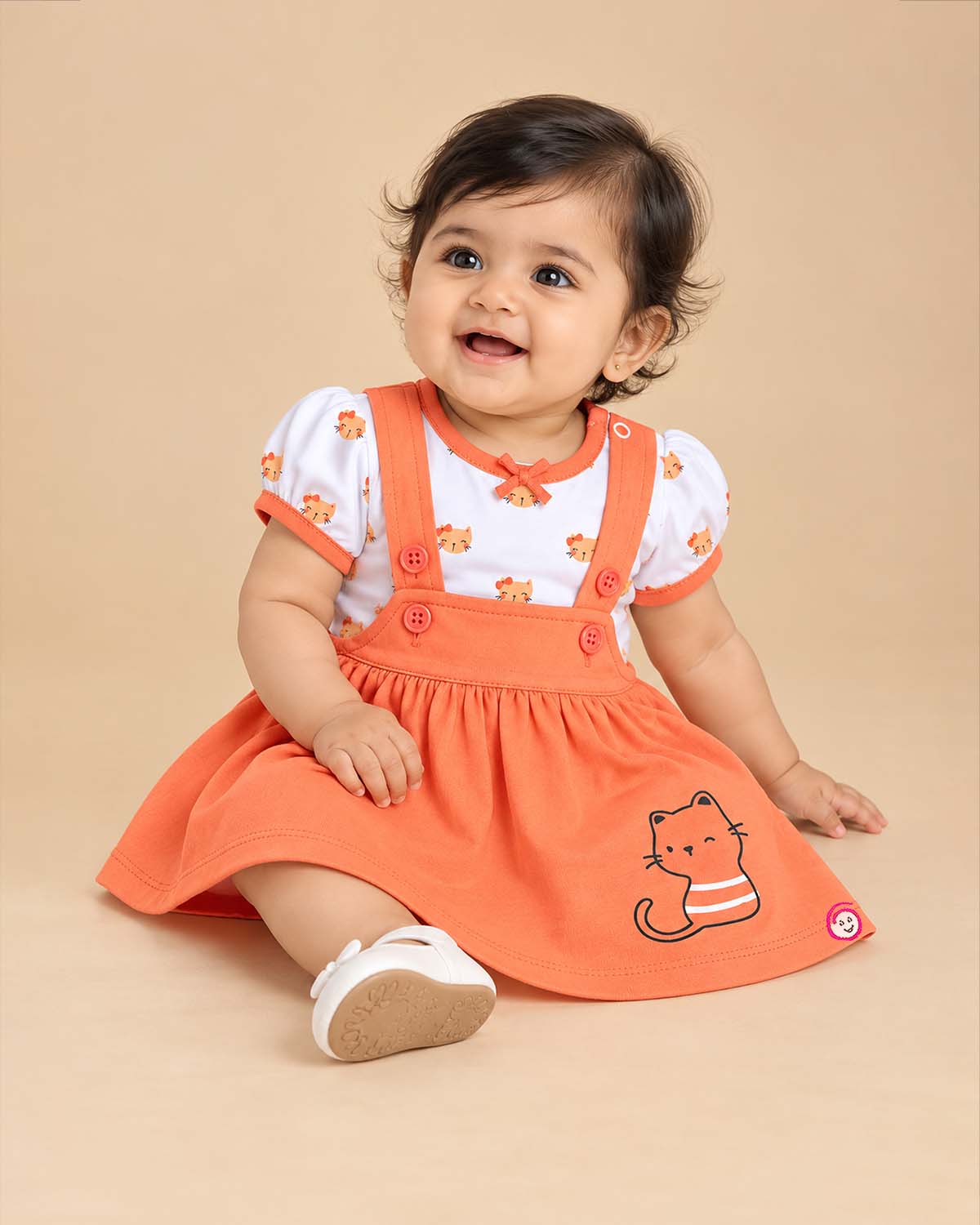 Infant pinafore dress set with short sleeve printed top and pinafore skirt dress for infants