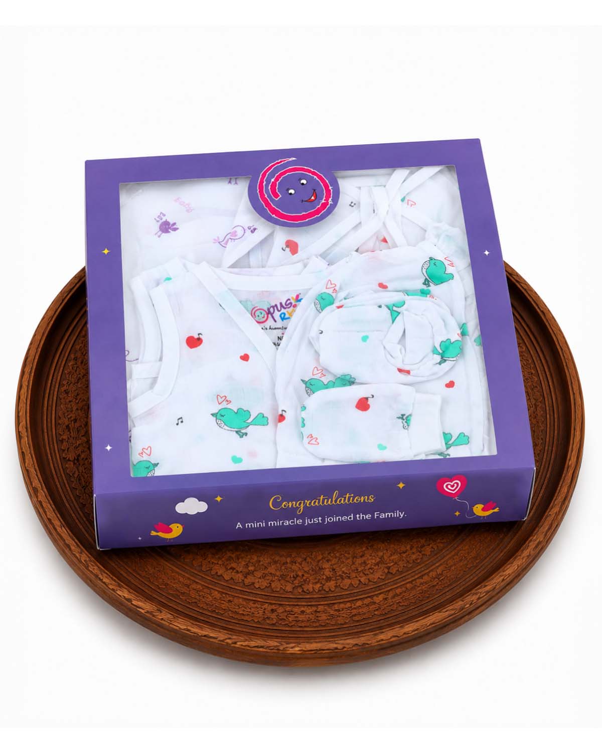 Infant newborn luxury gift hamper box with soft muslin sleeveless tops tie nappies hooded wrapping sheet bonnet mittens and booties