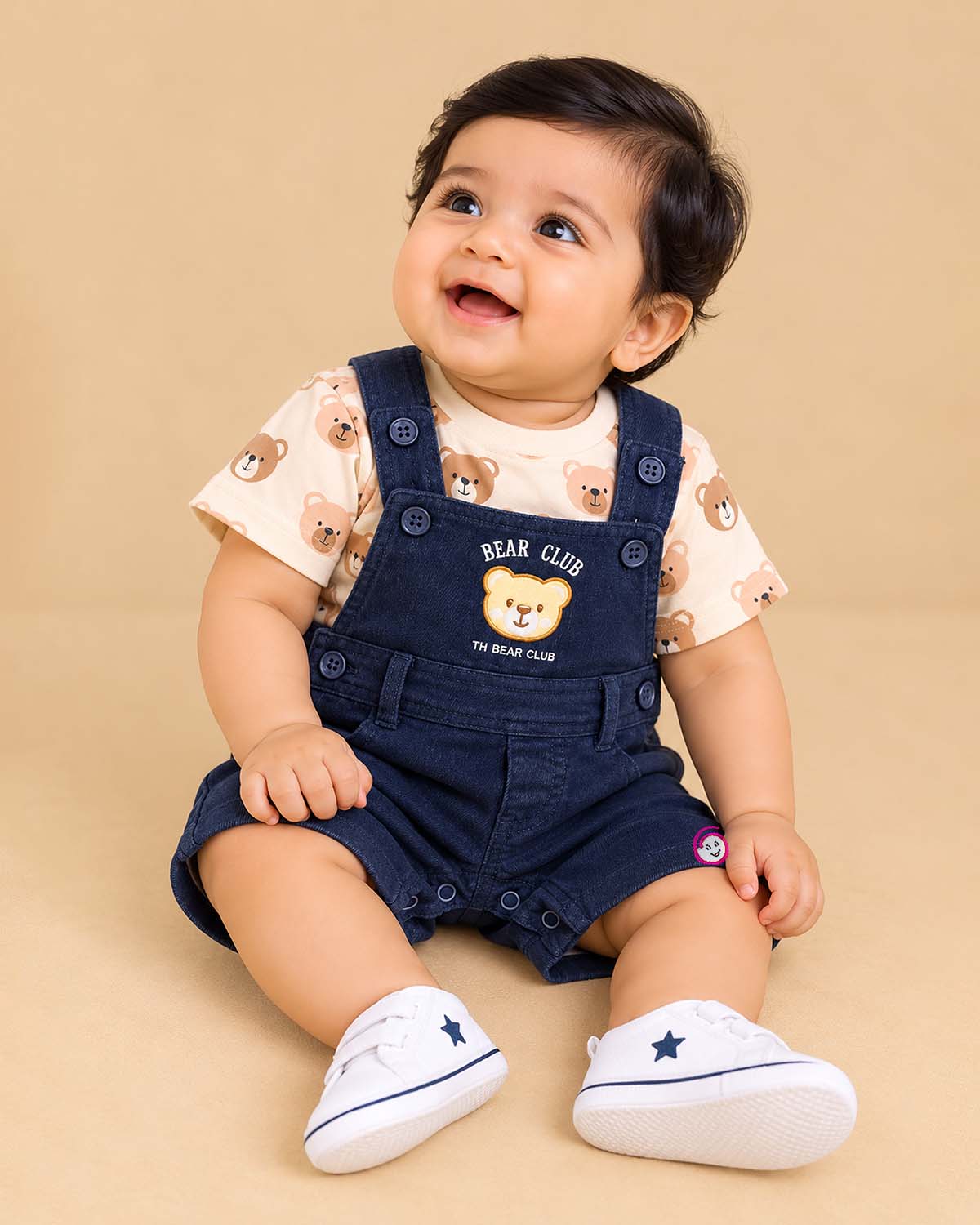Toddler boys baby clothes set with teddy print t-shirt and navy blue dungaree shorts